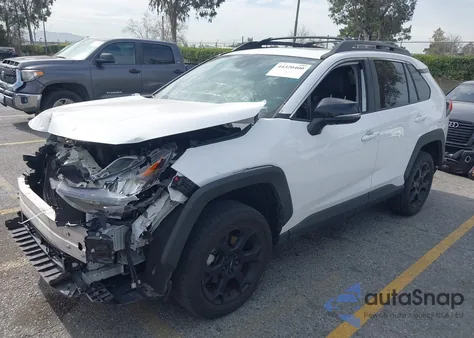 2020 Toyota Rav4 Trd Off-Road z USA, uszkodzony, nr VIN 2T3J1RFV8LC082294